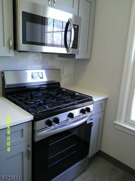 Building Photo - 7 Bashford Ave