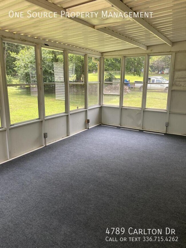 Building Photo - 4789 Carlton Dr