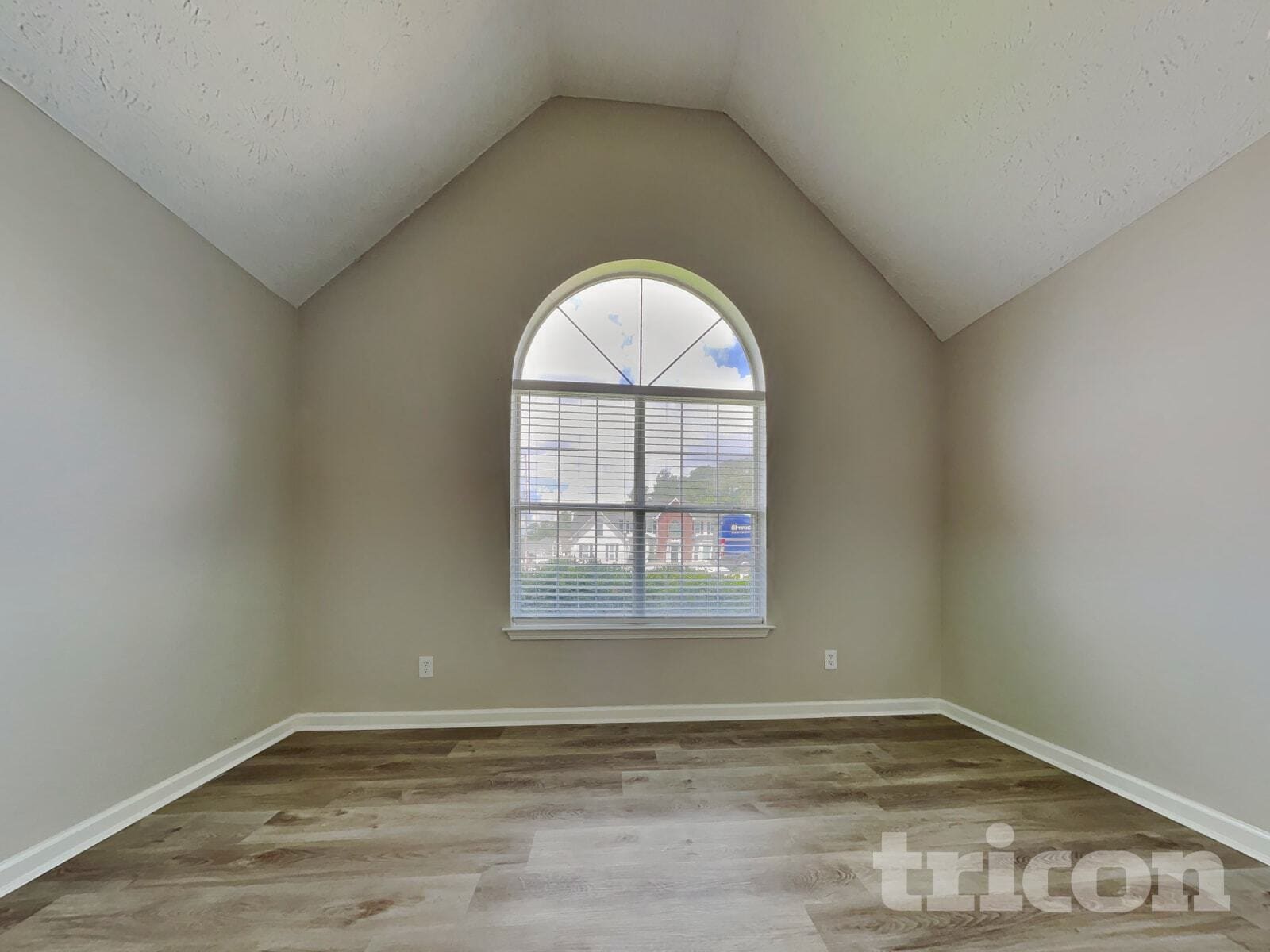 Building Photo - 1621 Smithson Dr