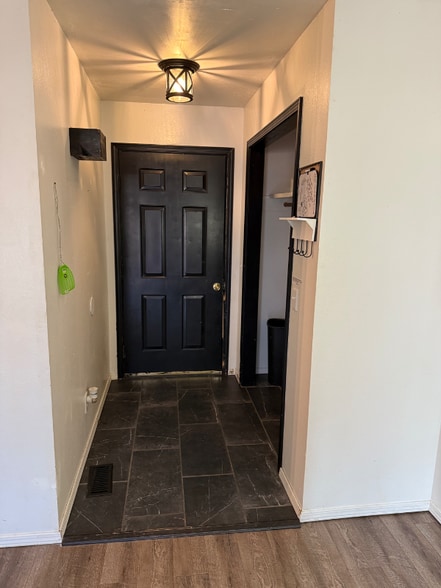 Building Photo - 6 Rancho Vista Ln