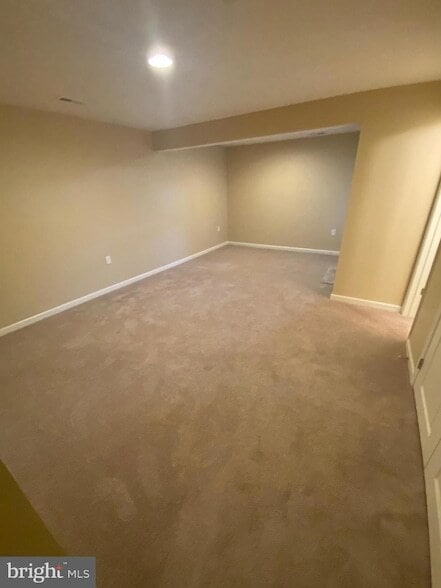 Building Photo - 37 Cecily Way