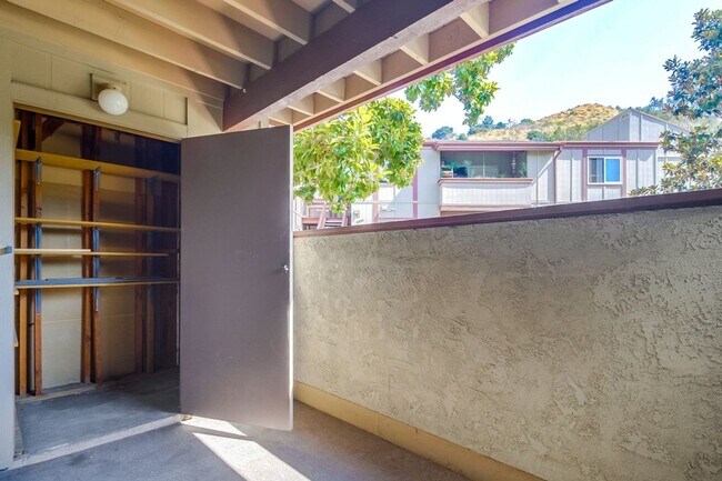 Building Photo - 5543 Adobe Falls Rd