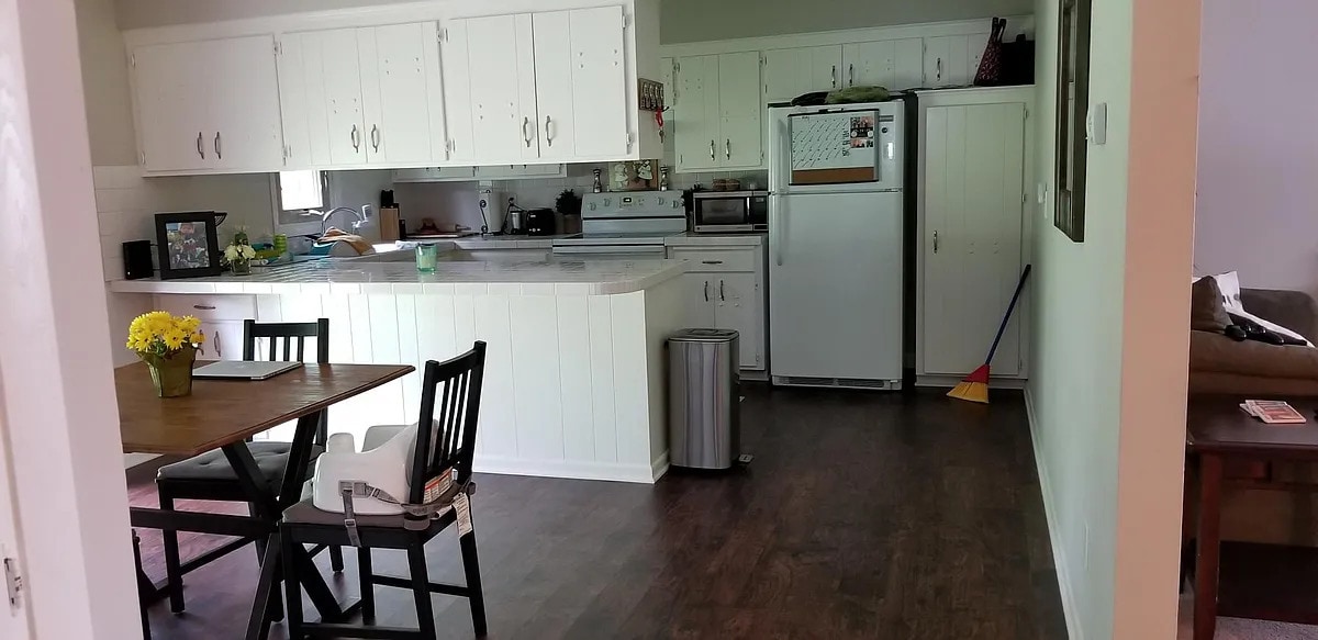 huge kitchen - 5800 West Old Shakopee Road