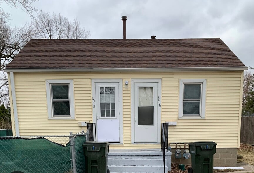 Building Photo - 1018 Campbell Ave