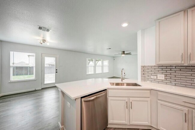 Building Photo - 801 Estes Park