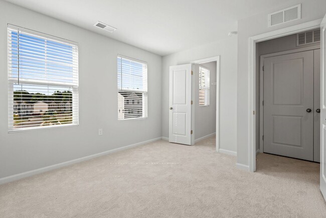 Building Photo - 2638 Chert Ln