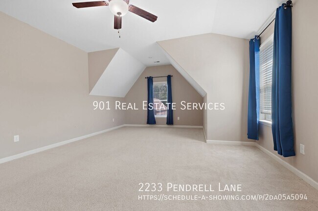 Building Photo - 2233 Pendrell Ln