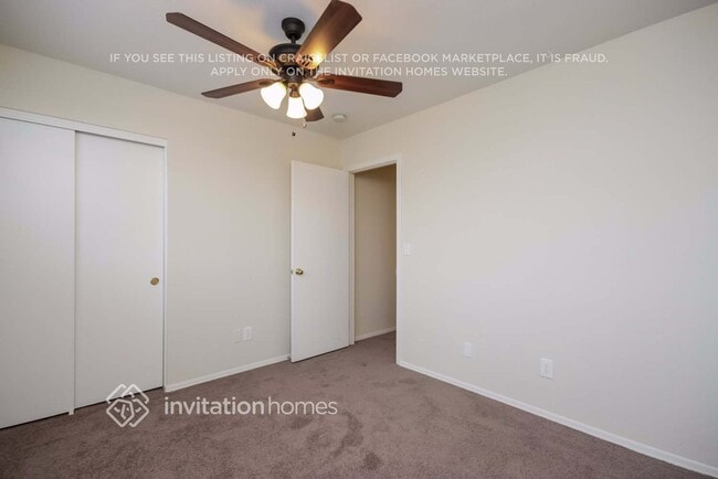 Building Photo - 6887 W Via Del Sol Dr