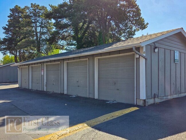 Building Photo - 1334 NE 186th Ave