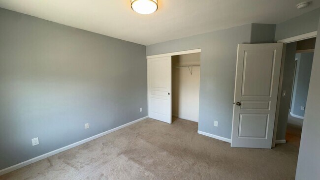 Building Photo - Coming soon. Home Sweet Home!