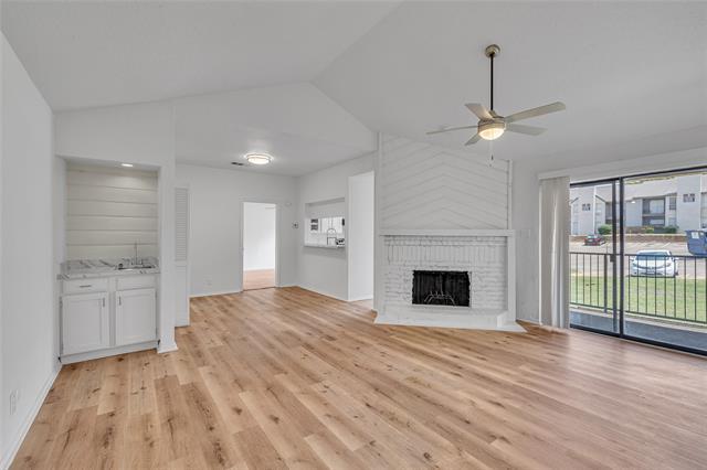 Building Photo - 6034 Stoneybrook Dr