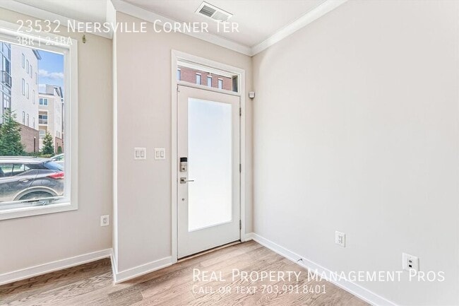 Building Photo - 23532 Neersville Cor Ter