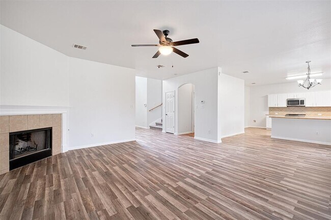 Building Photo - 4101 Bandice Ln