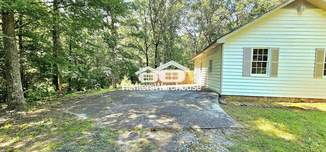 Building Photo - 10500 Rivertown Rd