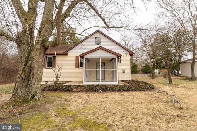 Building Photo - 8997 Concord Rd