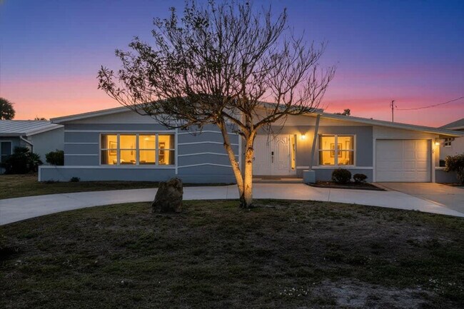 Building Photo - 115 Leland St SE