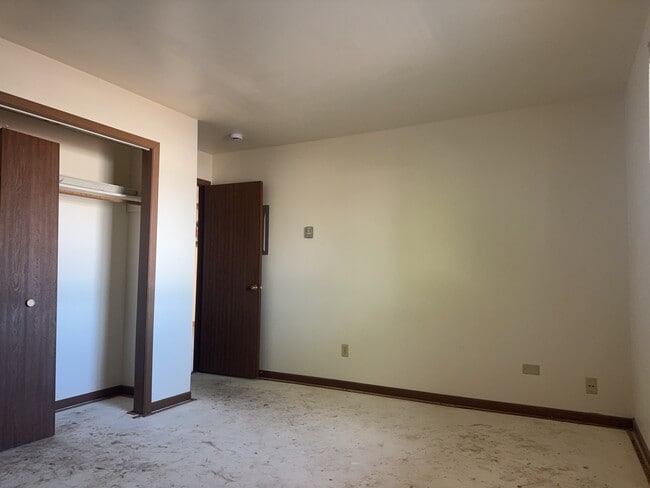 Building Photo - 311 Lilac Ln