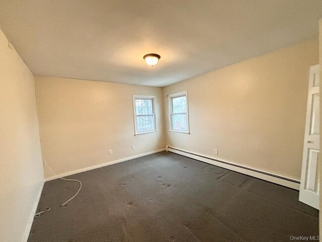 Building Photo - 247-15 143rd Ave