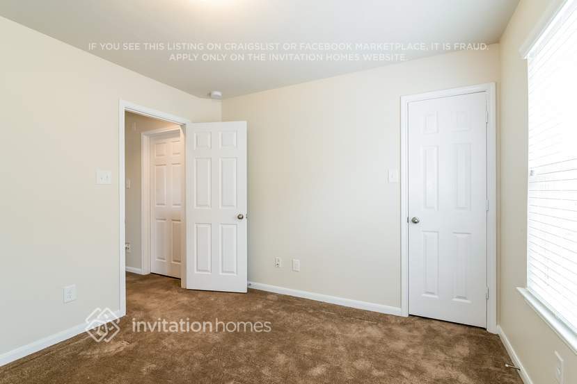 Building Photo - 5943 Brenwood Trails Ln