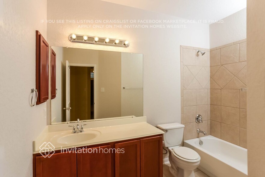 Building Photo - 4807 Barboli St