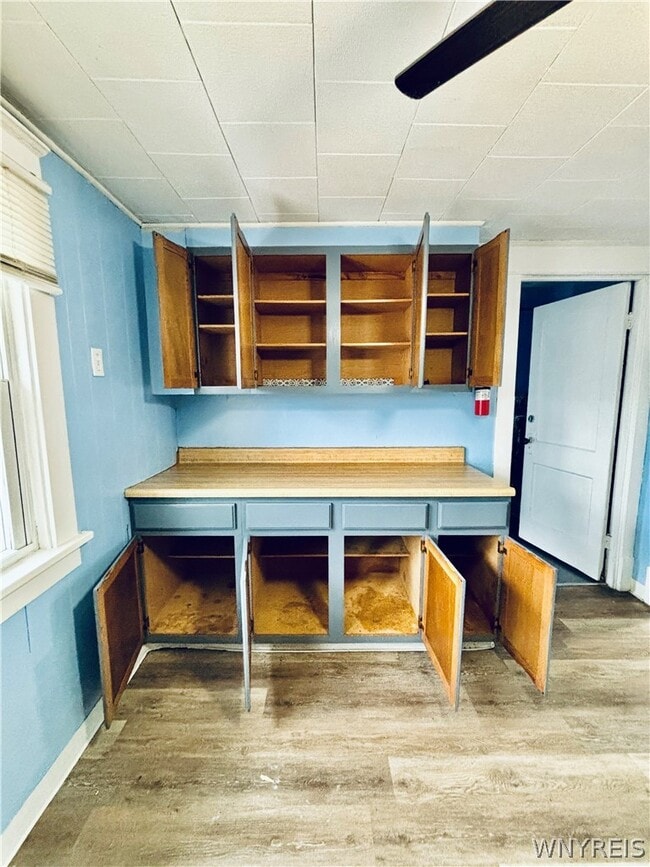 Building Photo - 354 Shepard Ave