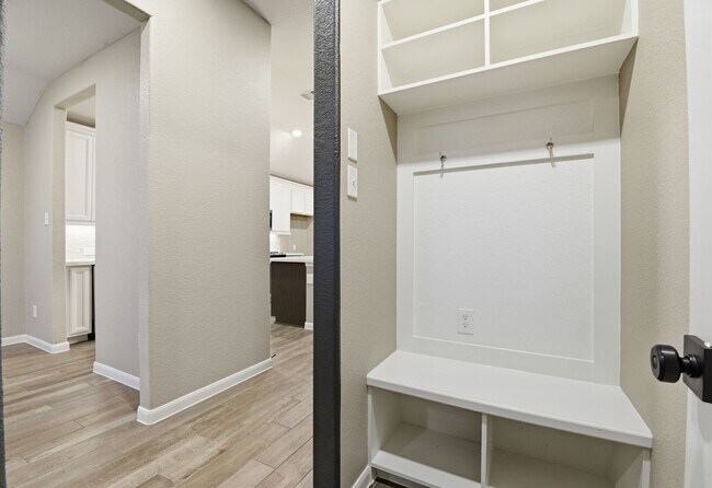 Building Photo - 19427 Trotter Cp Trl