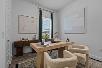 Building Photo - 1664 Hillside Terrace