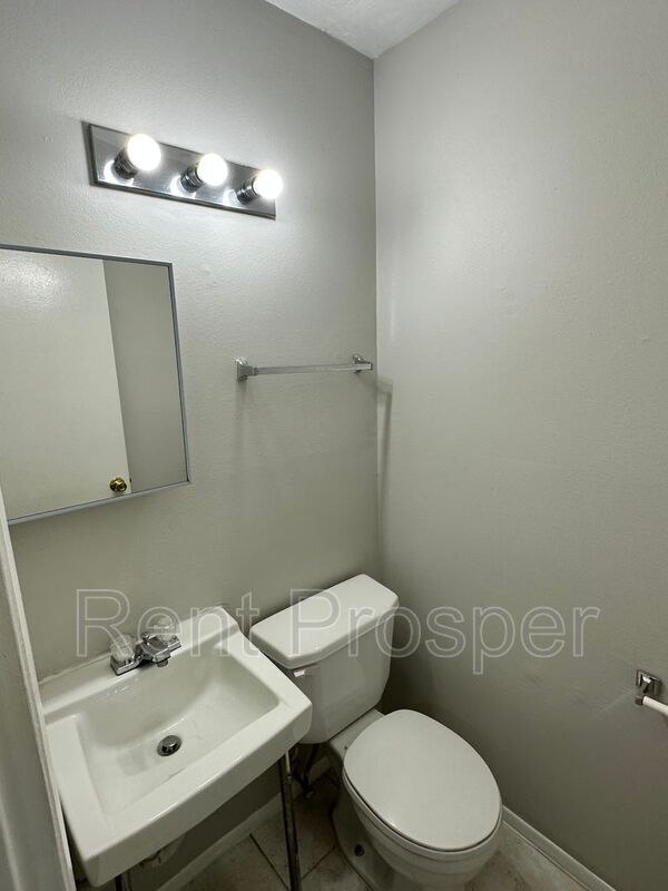 Building Photo - 4153 S Semoran Blvd