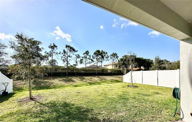 Building Photo - 11349 SW Lyra Dr.