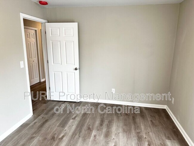 Building Photo - 213 Irma Ave