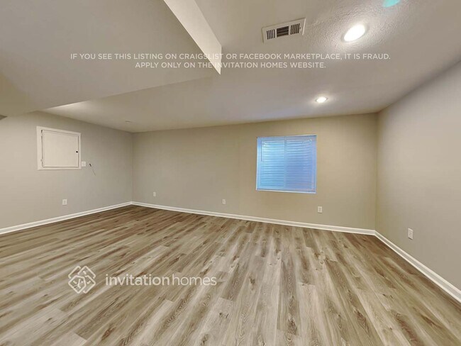 Building Photo - 4560 Gunbarrel Dr