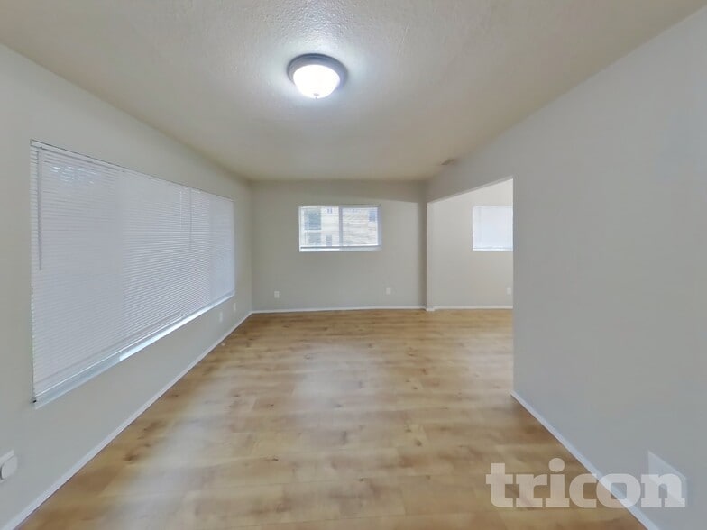 Building Photo - 9413 14th Ave SW