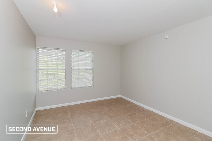 Building Photo - 6850 John Clark Dr