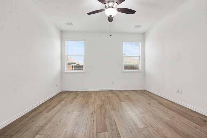 Building Photo - 1118 Mahogany Ln