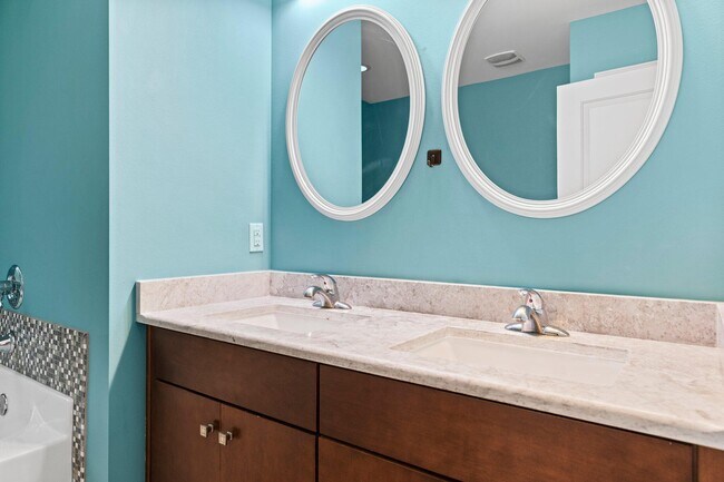 Building Photo - 1598 26th St