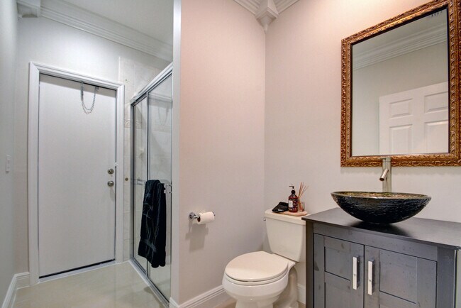 Building Photo - 4006 Bahia Isle Cir