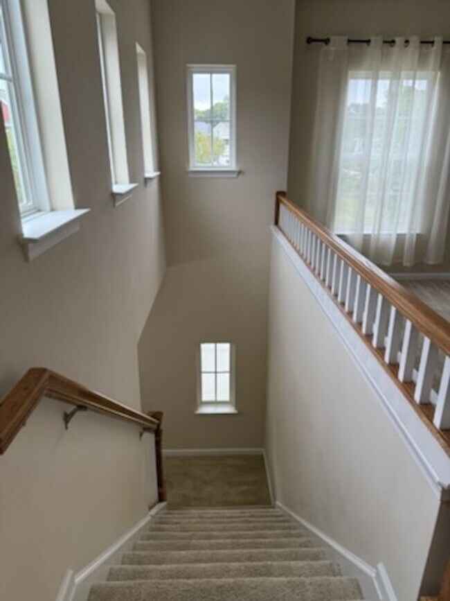 Building Photo - Wow! Incredible Luxury Townhome in William...