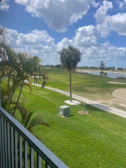 Building Photo - 3907 San Rocco Dr