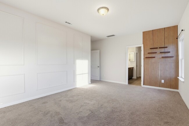 Building Photo - 103 S Torrent Ct