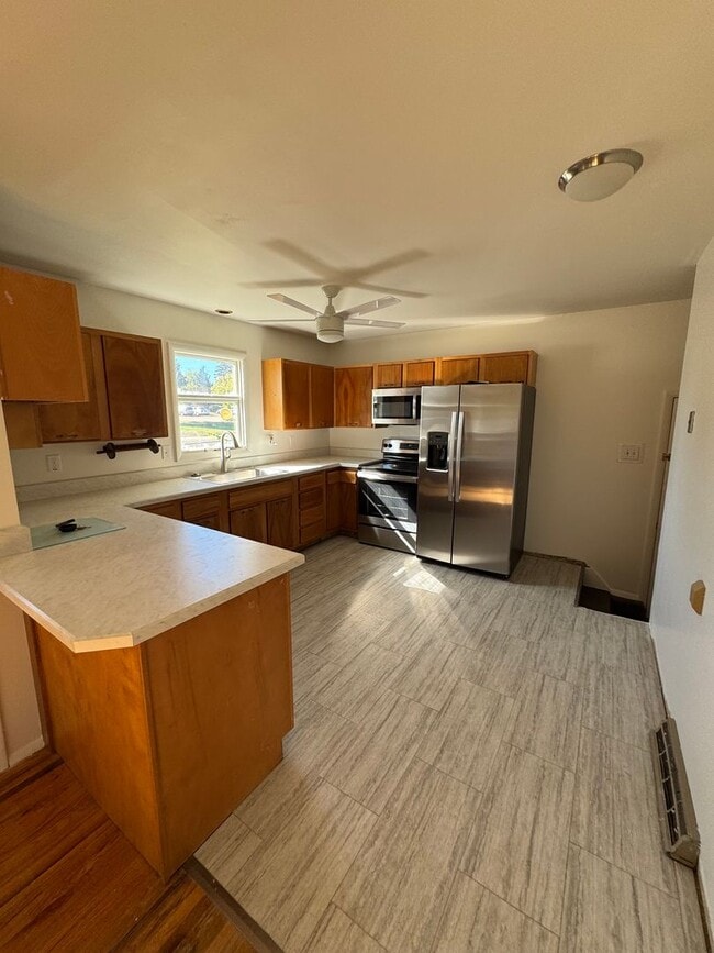 Building Photo - 50% OFF FIRST MONTHS RENT - Cozy Home