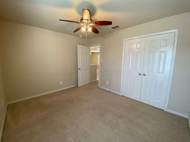 Building Photo - FALL INTO A NEW HOME WITH OUR MOVE-IN SPECIALS!