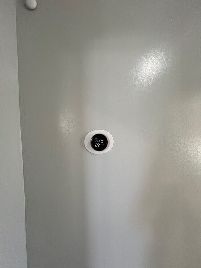 Nest thermostat - 72 Seymour Ave