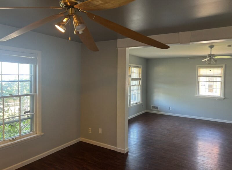 Building Photo - 3010 Taylorsville Rd