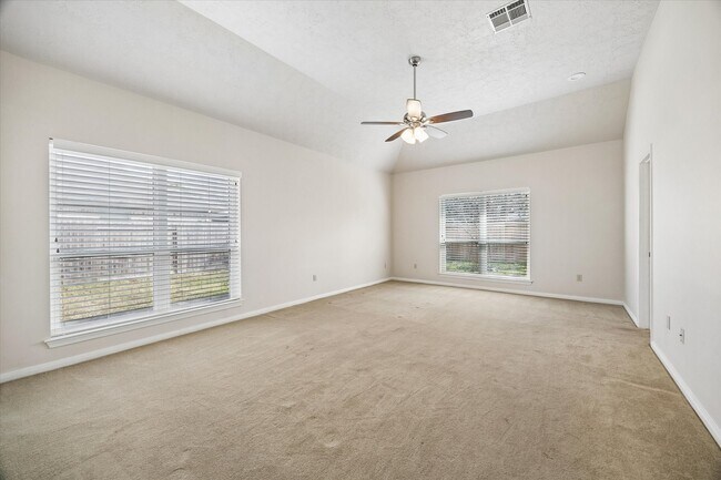 Building Photo - 806 Charles Pl