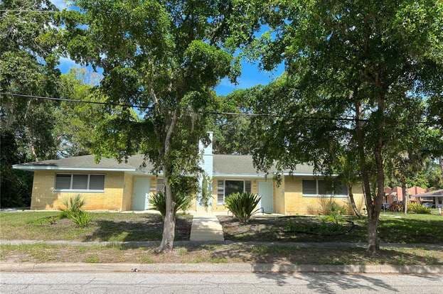 Building Photo - 1221 Cocoanut Ave