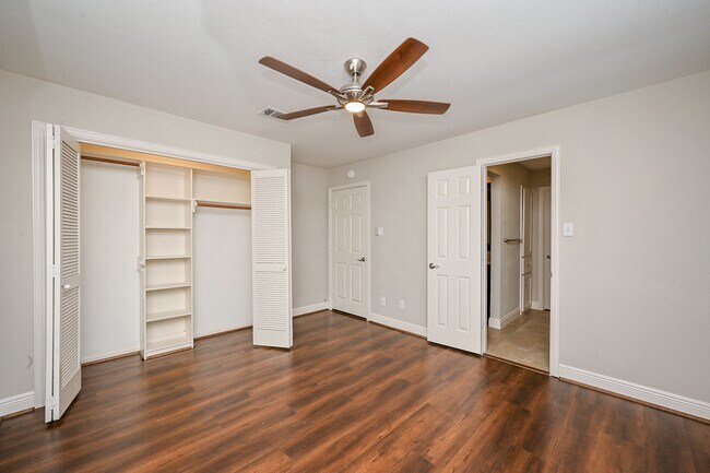 Building Photo - 414 Fox Briar Ln