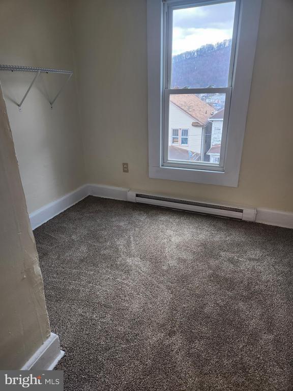 Building Photo - 122 Spring St