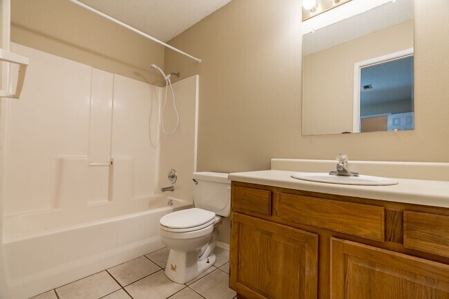 Building Photo - 594 Dockery Ln
