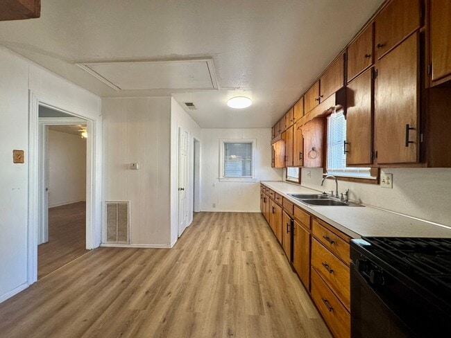 Building Photo - Single Family Home - LaVega ISD