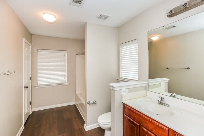 Building Photo - 934 Old Forester Ln